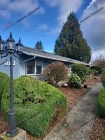 featured image of 906 906 - 910 N Tower Ave