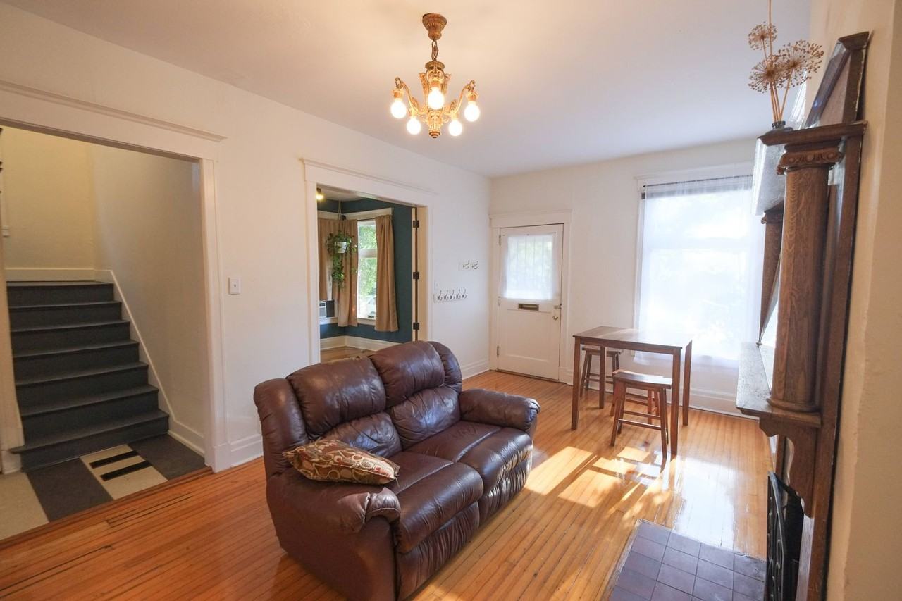 1535 Saint Paul St - Photo 5 of 26