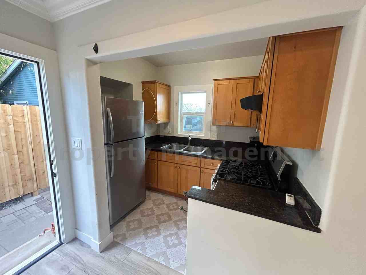 2945 Kalmia St - Photo 6 of 15