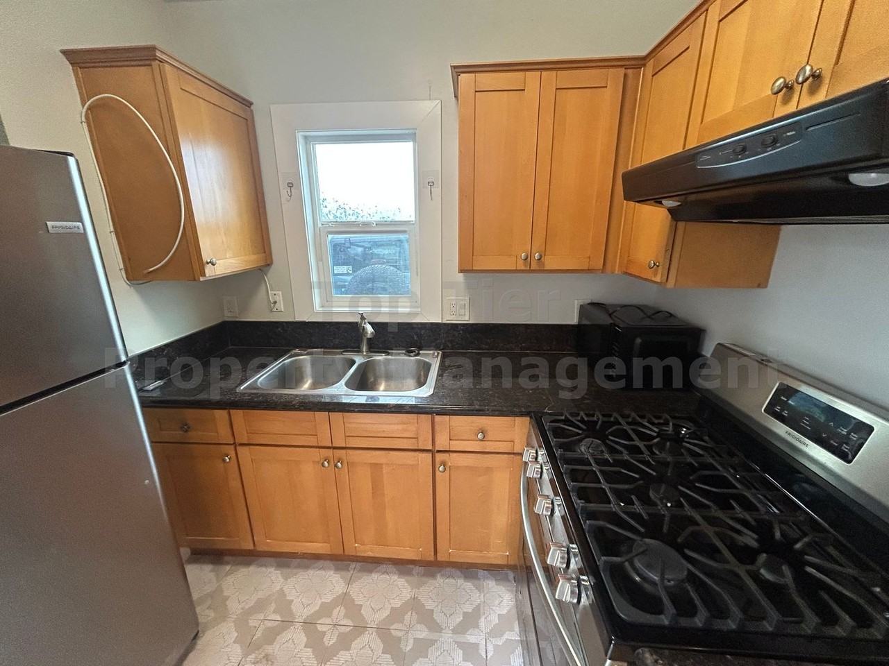 2945 Kalmia St - Photo 7 of 15
