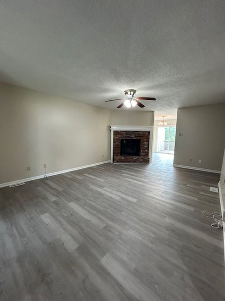 7037 N Fisk Ct - Photo 2 of 20