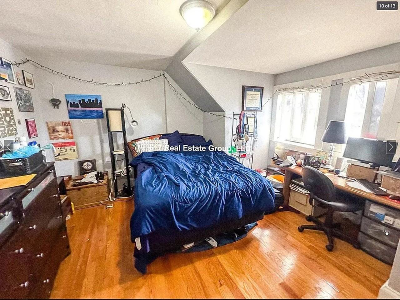 111 Franklin St - Photo 3 of 20