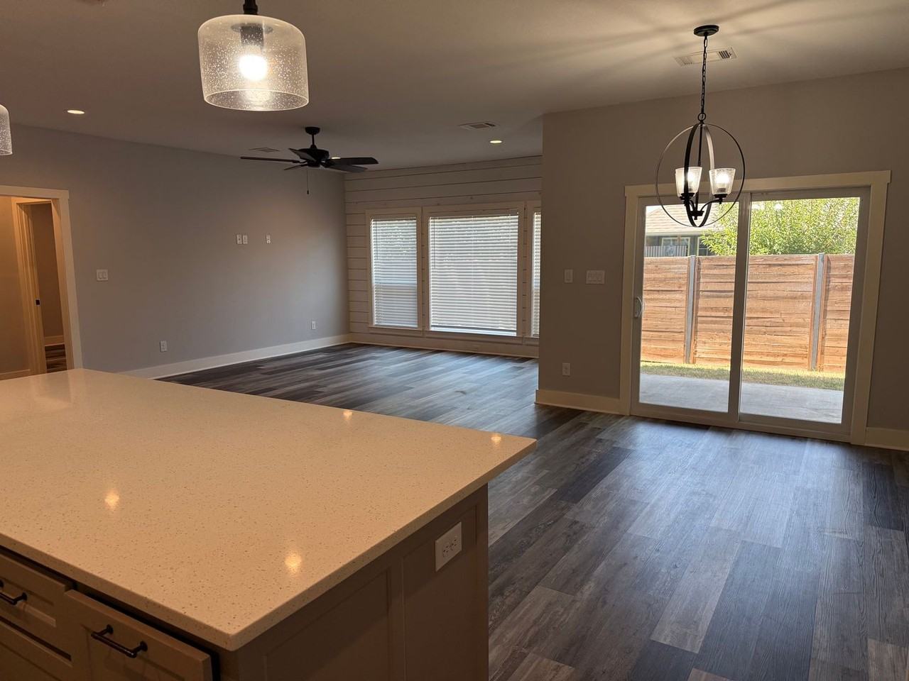 4906 Dry Creek Rd - Photo 5 of 21
