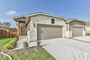 featured image of 9800 Grosbeak Ln