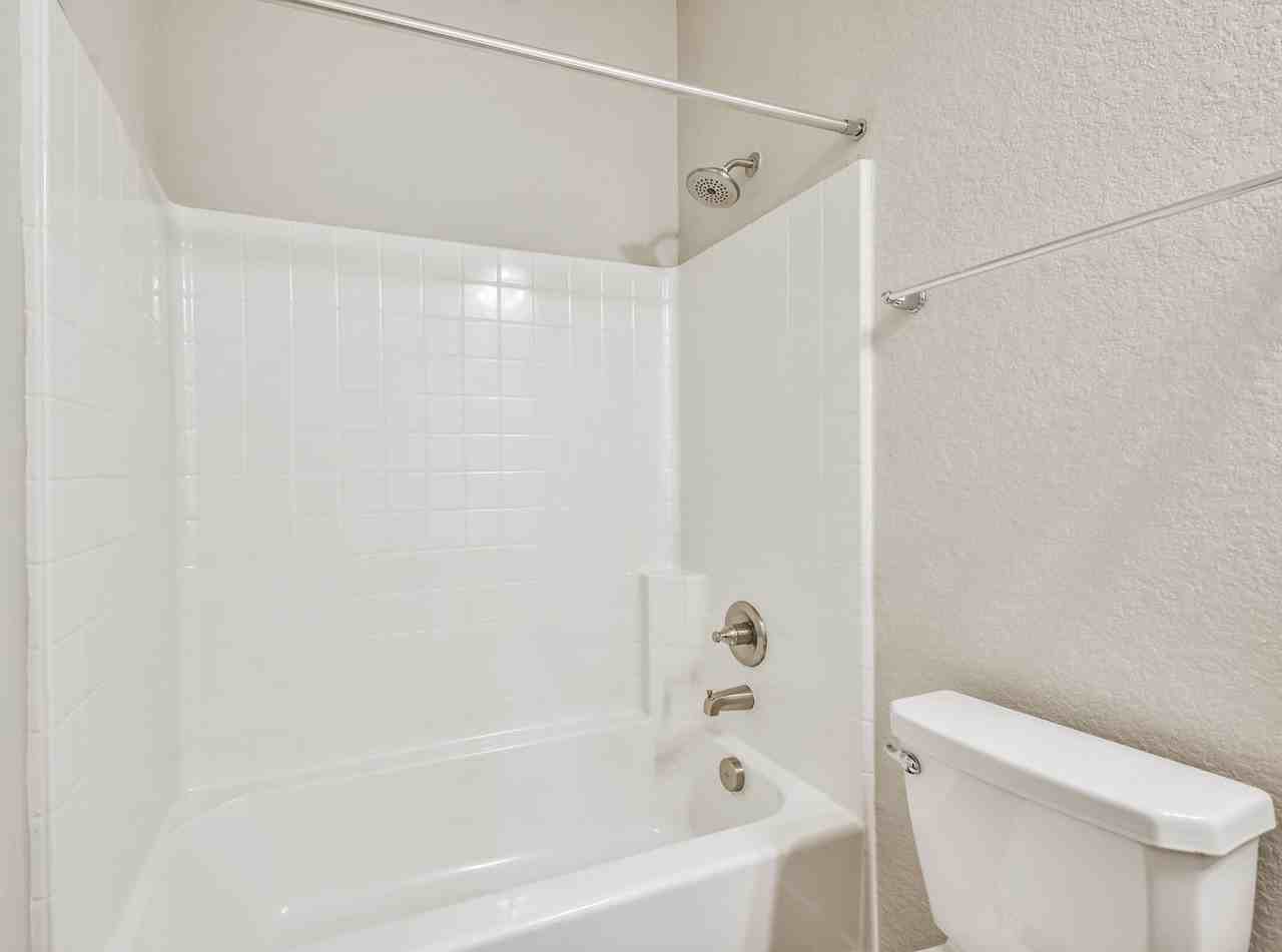 9800 Grosbeak Ln - Photo 3 of 37