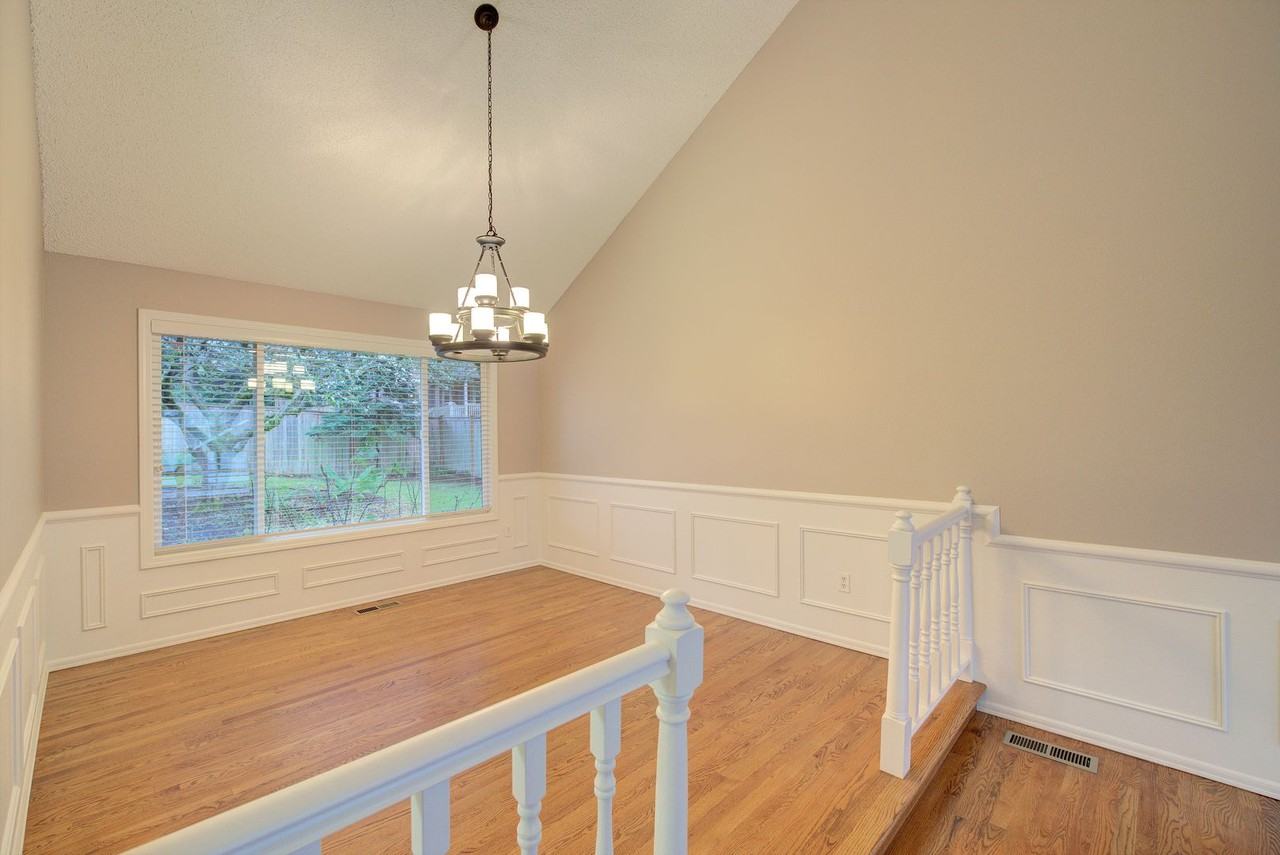 16611 Ne 48th Ct - Photo 6 of 25