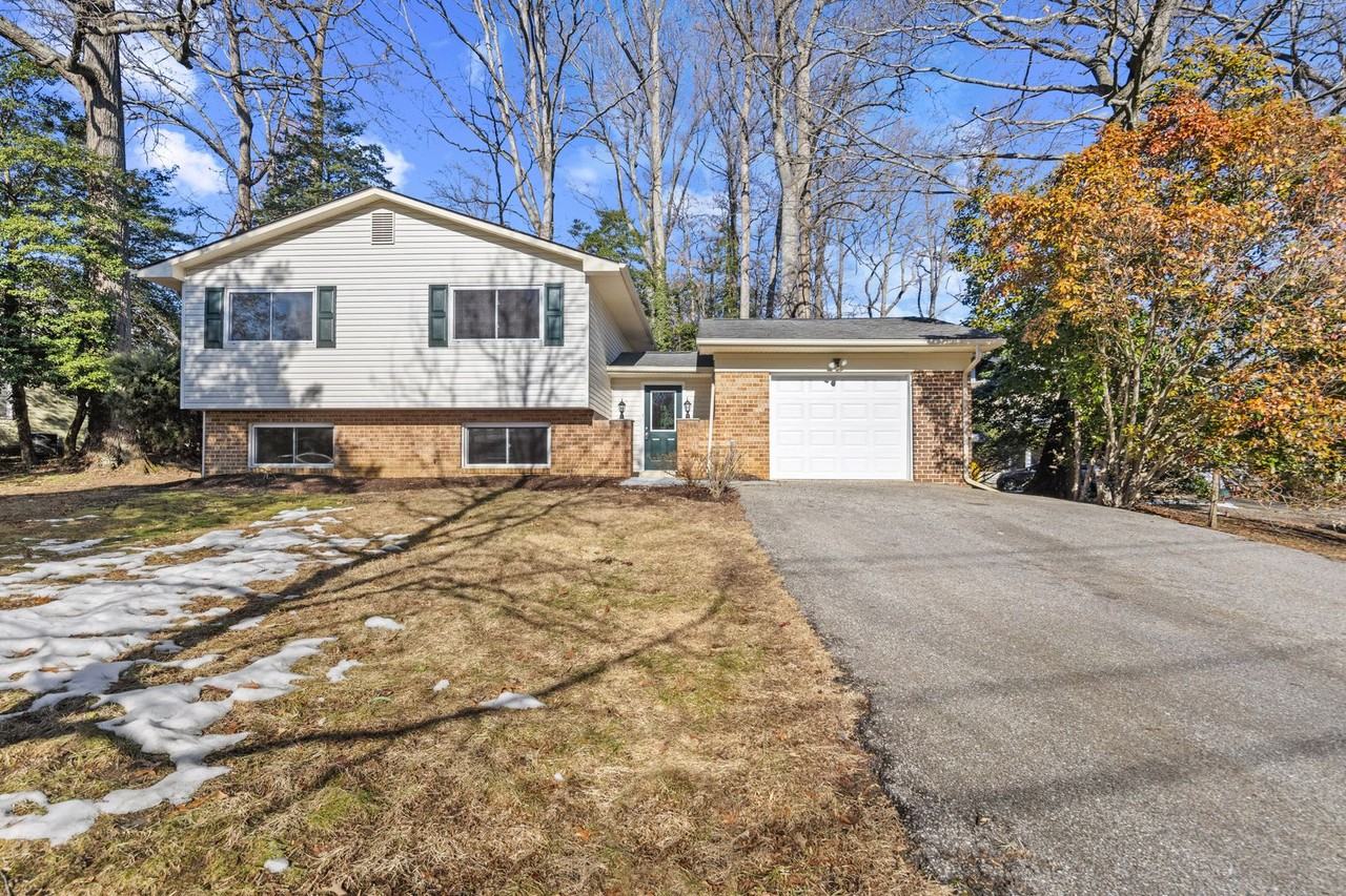 100 Oak Dr - Photo 4 of 27