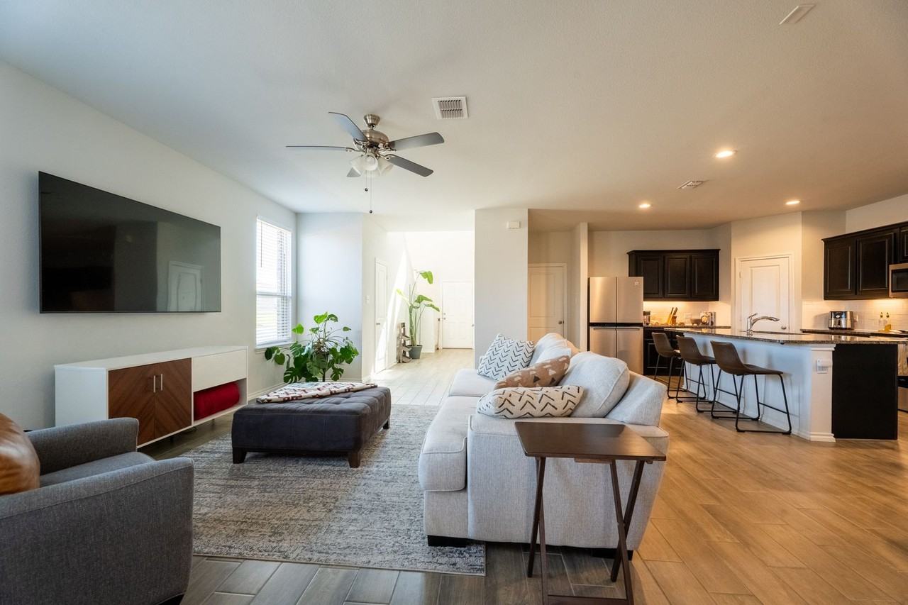 1000 King St - Photo 6 of 31