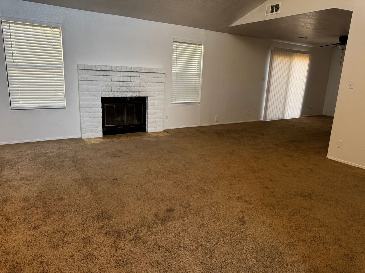 2261 Green Lake Rd Ne - Photo 6 of 7