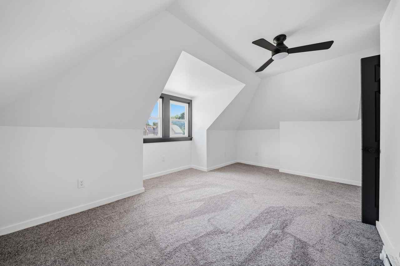 256 E Meyers St - Photo 4 of 6