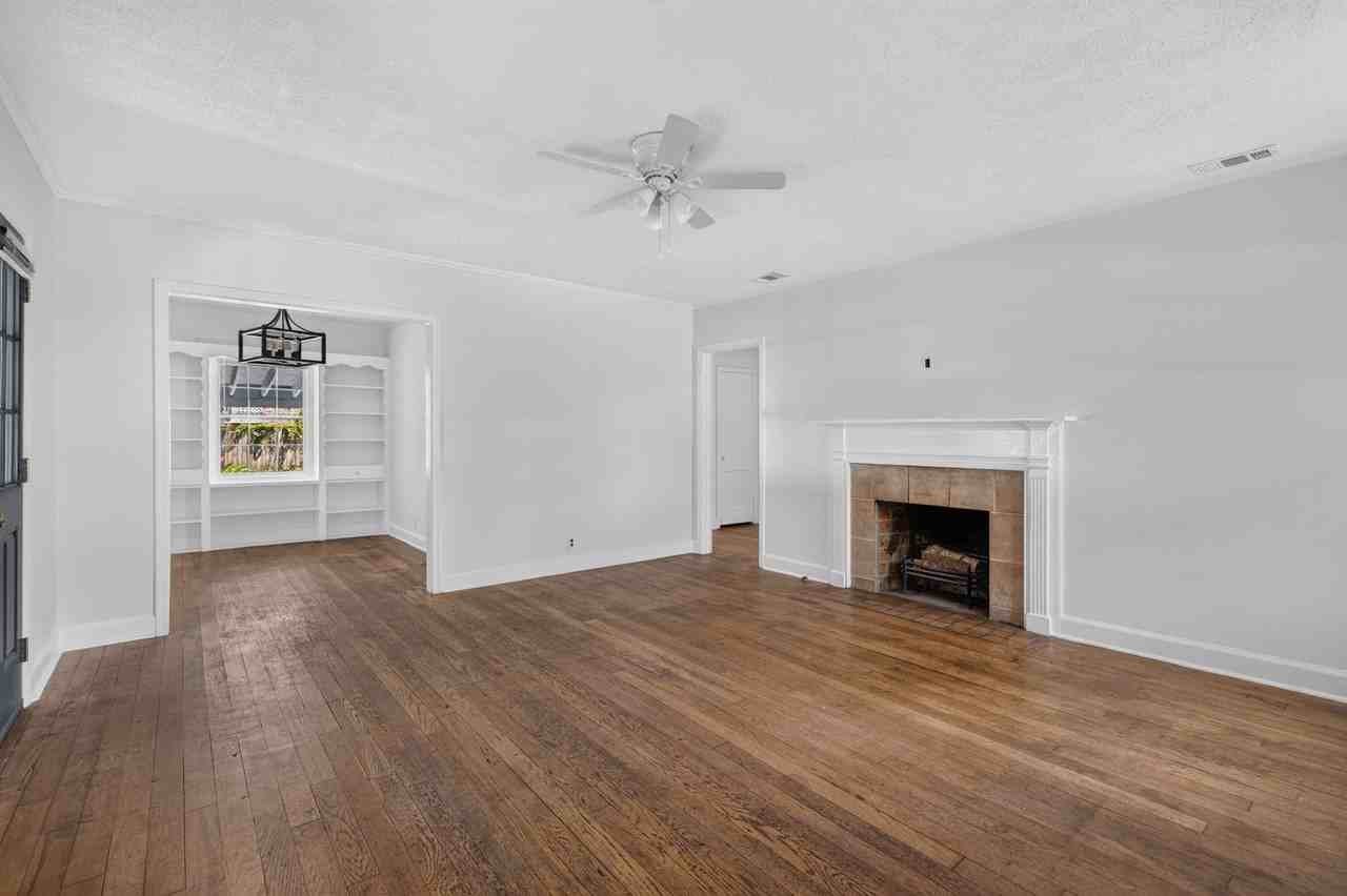 216 E 57th St - Photo 7 of 36