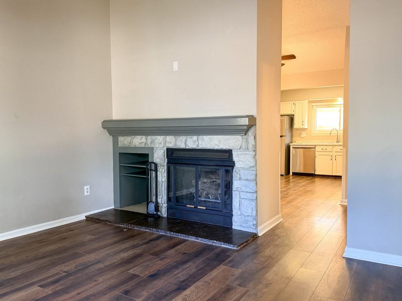 4720 S Dudley St #34 - Photo 5 of 21