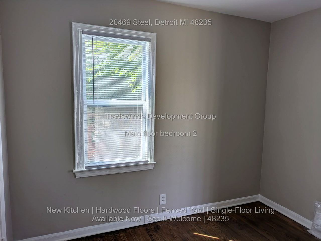 20469 Steel St - Photo 6 of 12