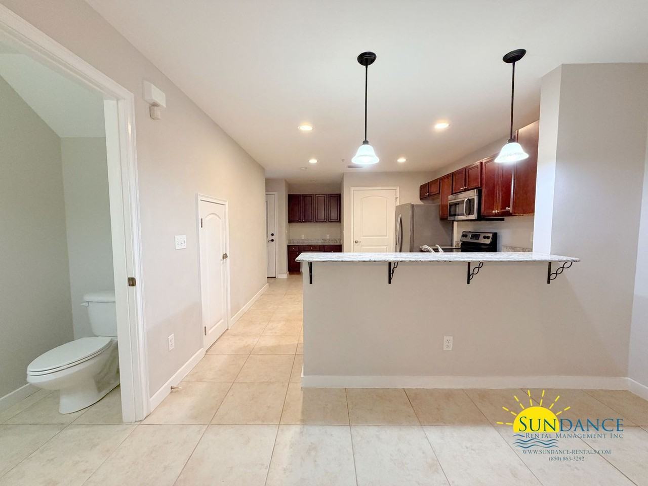 108 Hawkins Rd - Photo 4 of 24