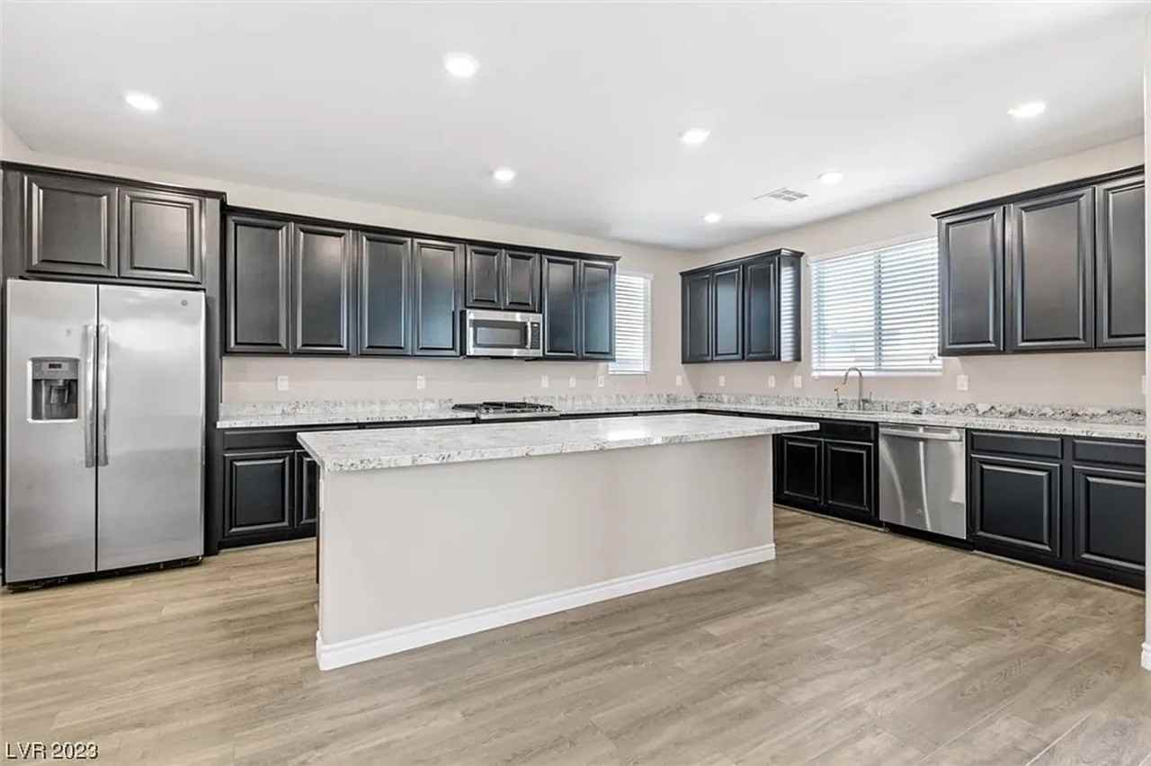 6934 Denio Island St - Photo 3 of 32