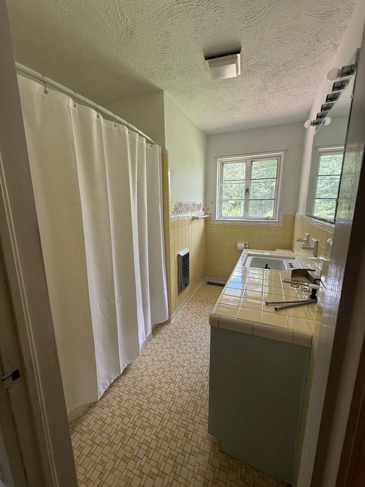 313 Belmont Dr - Photo 5 of 16