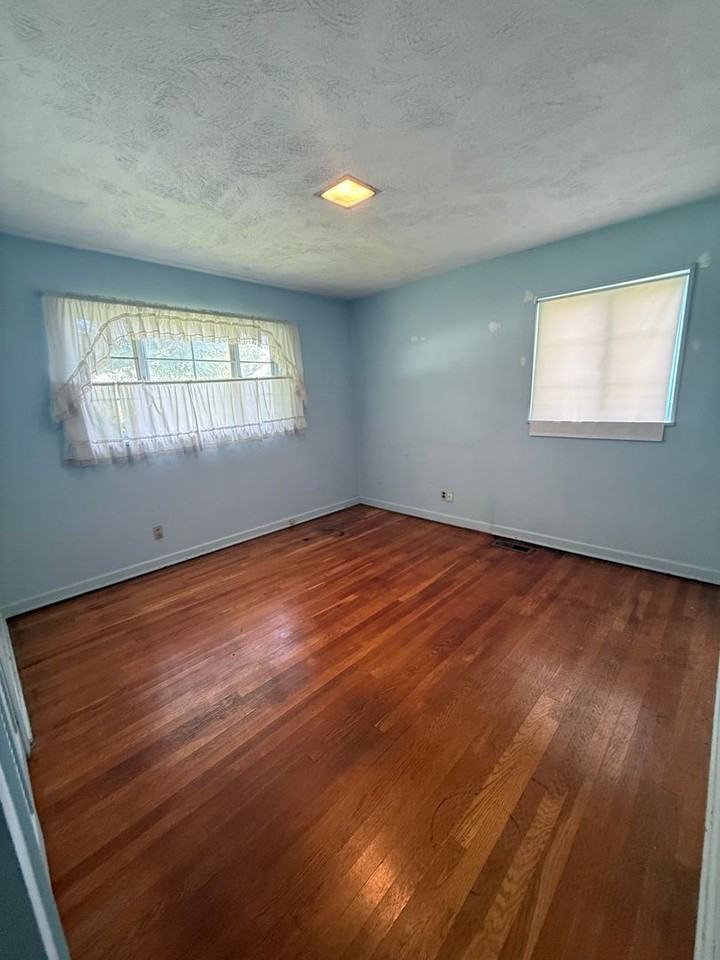 313 Belmont Dr - Photo 7 of 16