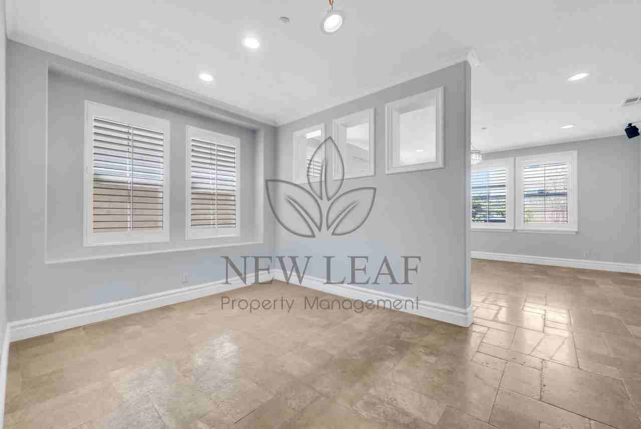 8045 Zuma Dr - Photo 2 of 27