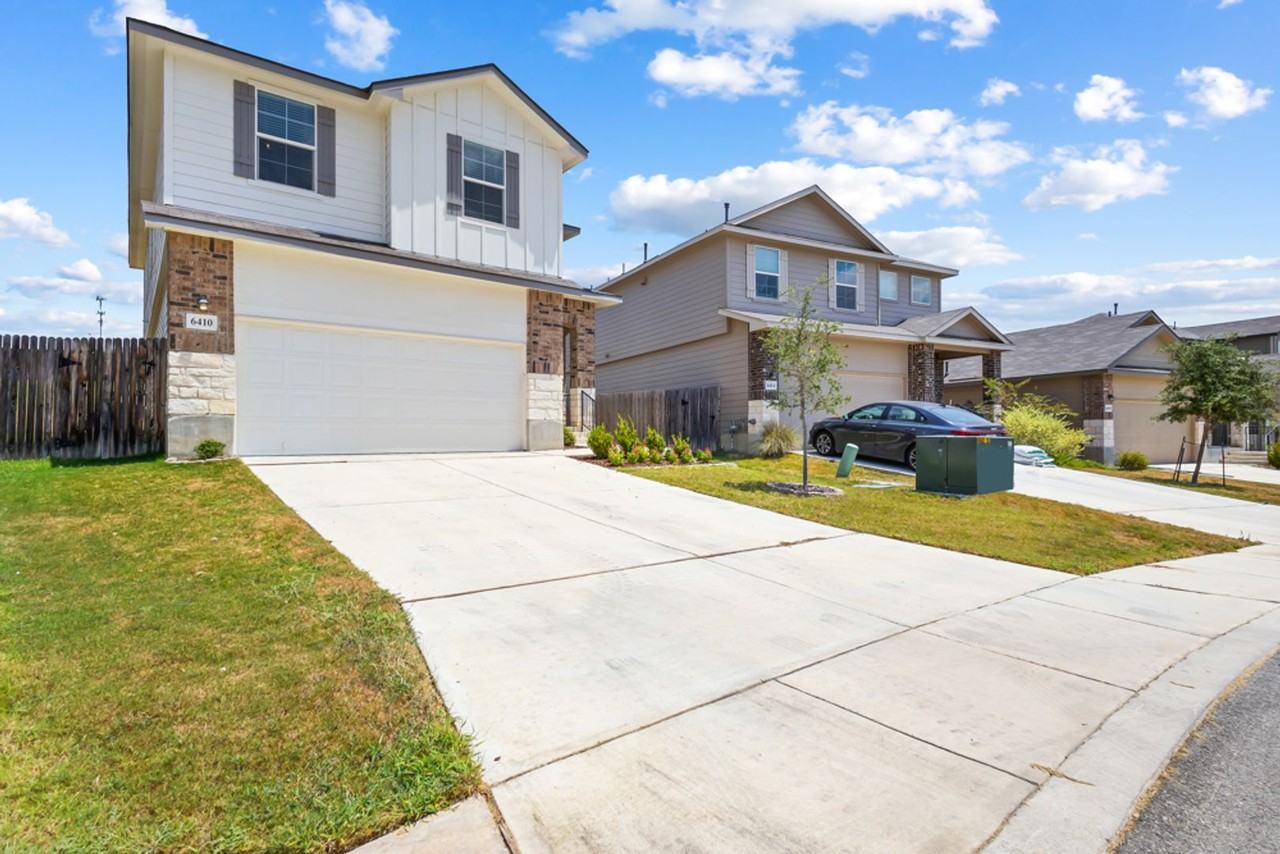 6410 Bleak Hills Blvd - Photo 2 of 29