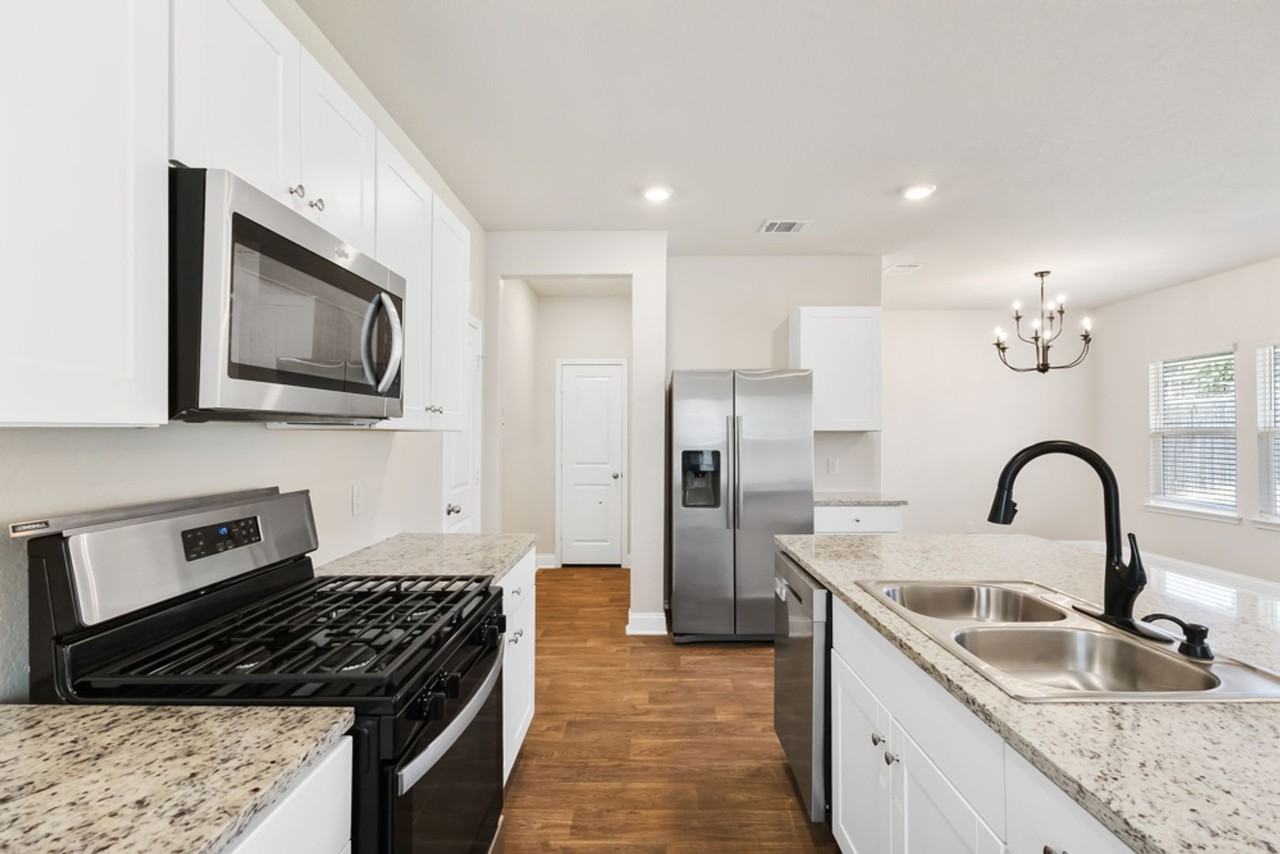 6410 Bleak Hills Blvd - Photo 7 of 29