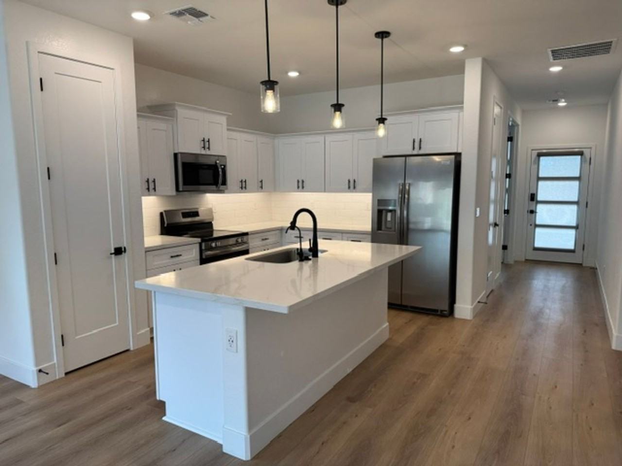 1220 Woodchute Rd - Photo 3 of 18