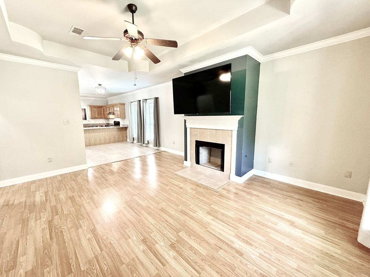16918 Watkins Rd - Photo 2 of 20