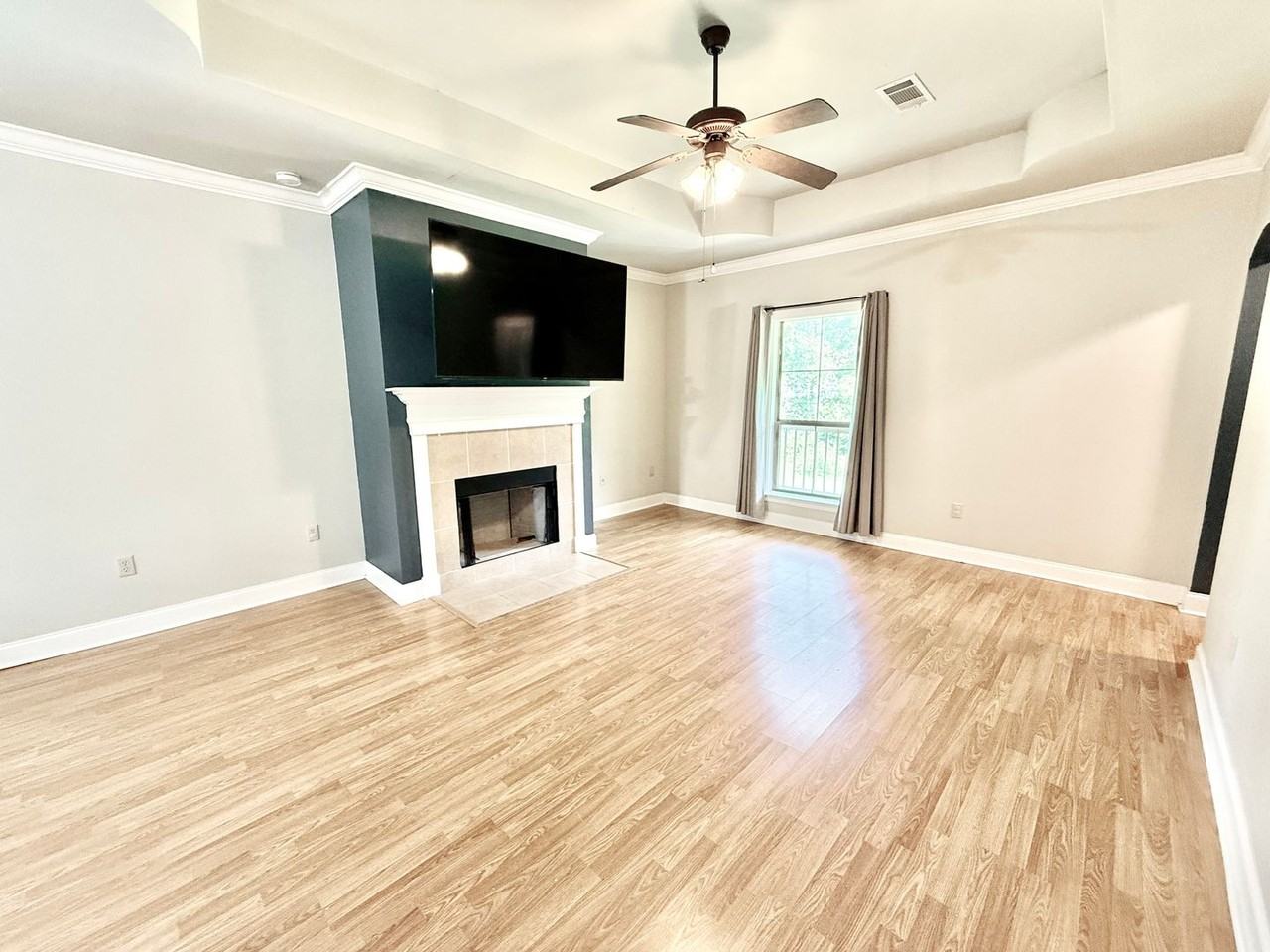 16918 Watkins Rd - Photo 3 of 20