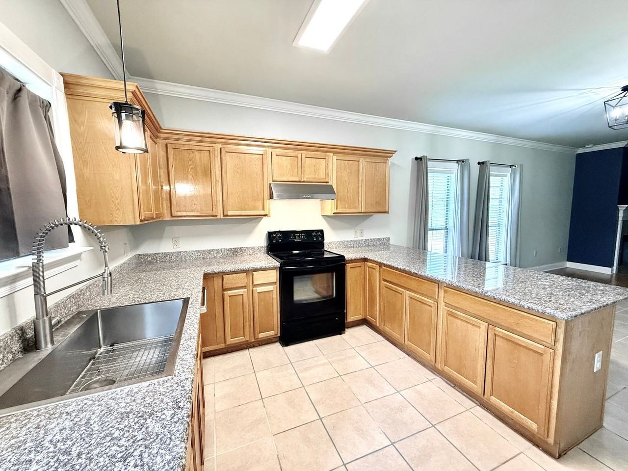16918 Watkins Rd - Photo 4 of 20