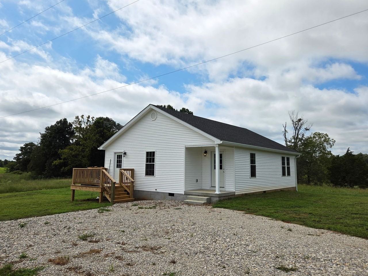 3122 Cash Rd - Photo 3 of 33