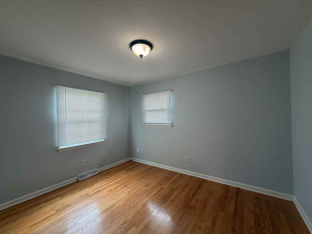 2846 Envoy Dr - Photo 7 of 17