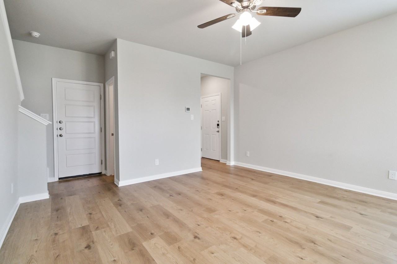 525 Caymus Dr #A - Photo 4 of 24