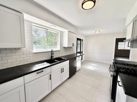 featured image of 325 Marilyn Dr