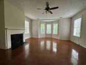 844 Hickman Rd - Photo 1 of 1