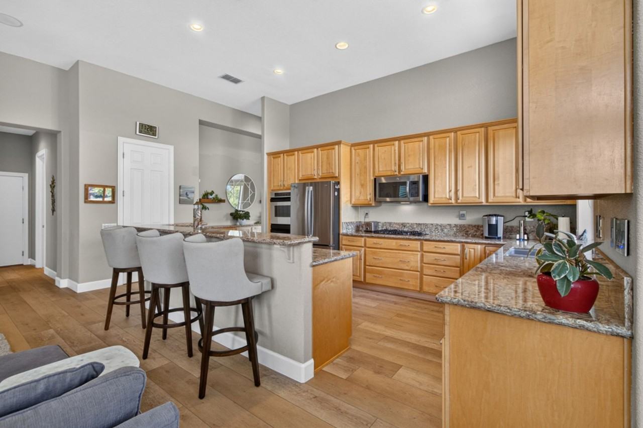 481 Bullion Mine Ct - Photo 6 of 50