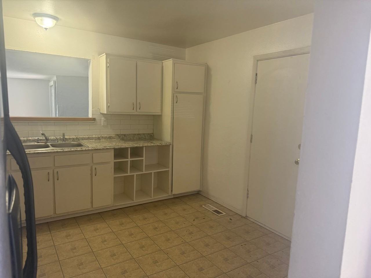 11424 Faye Ave Ne - Photo 5 of 23