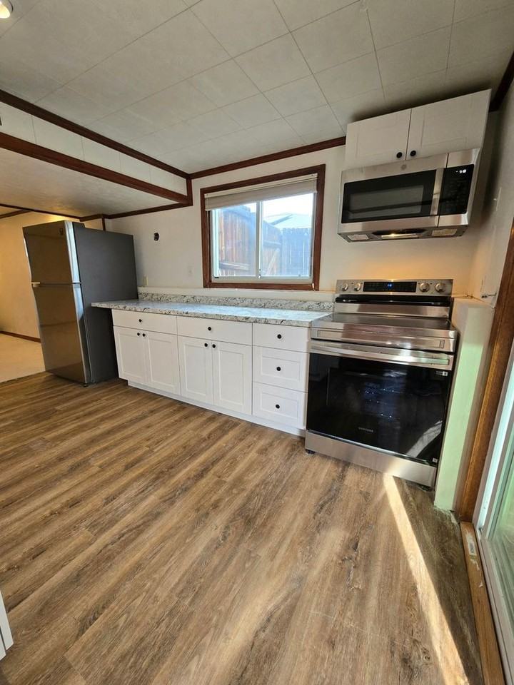 13390 W 8th Ave - Photo 5 of 17