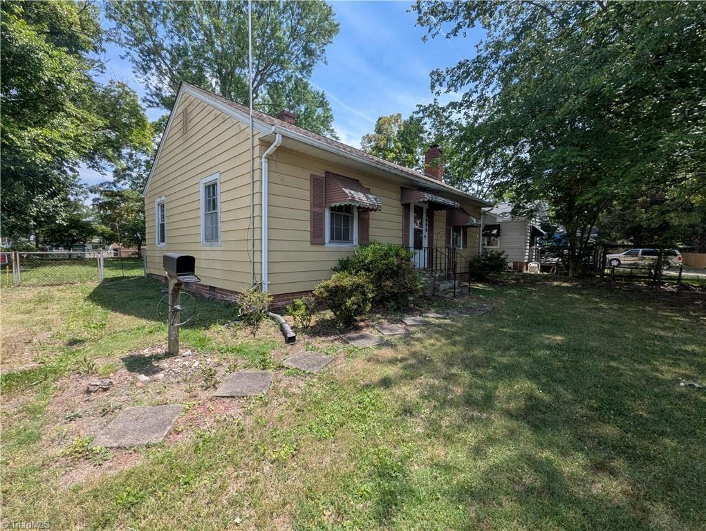 608 E Lexington Ave - Photo 2 of 8