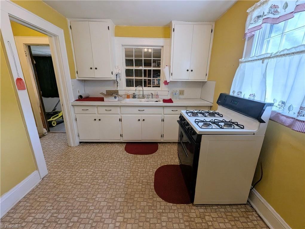 608 E Lexington Ave - Photo 6 of 8