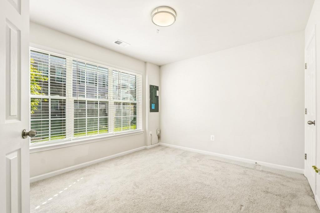 12909 Brickyard Blvd - Photo 4 of 30
