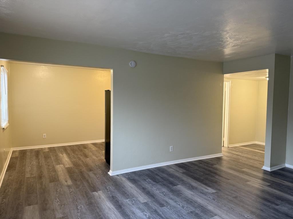 908 White Marsh Rd Apt B - Photo 2 of 9