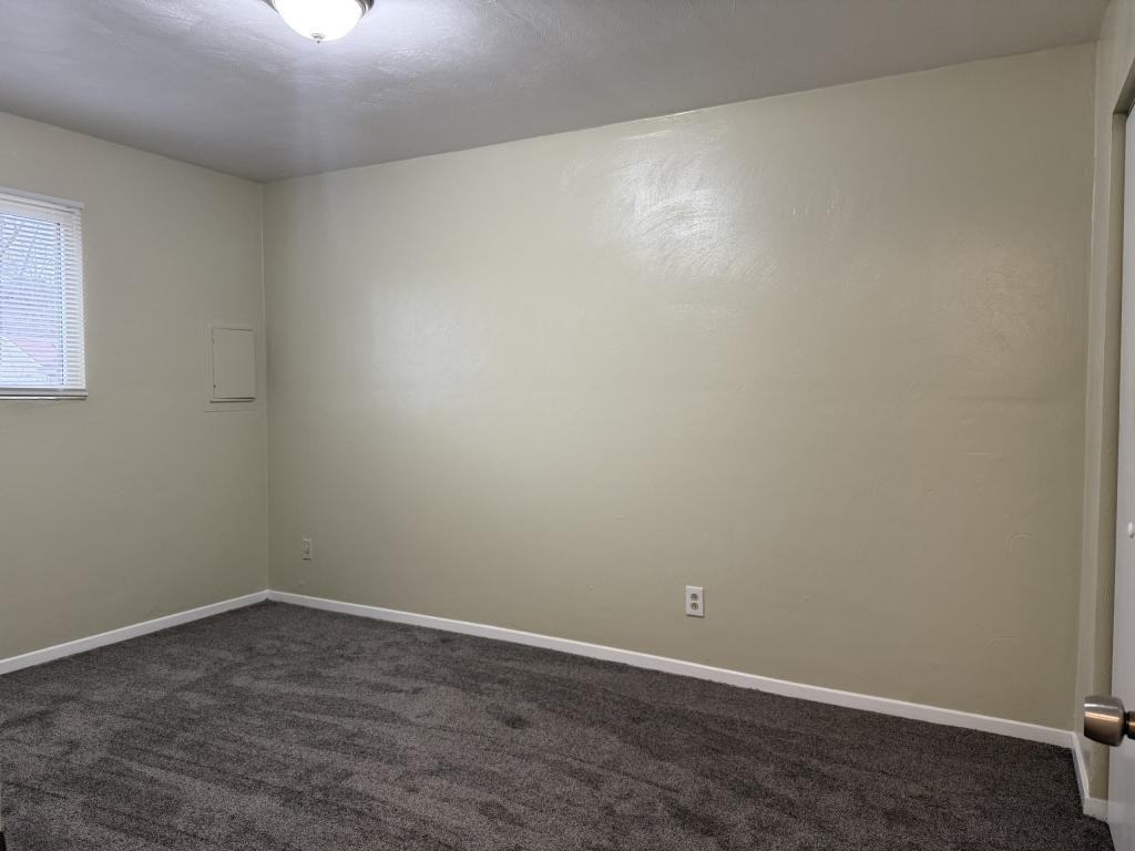 908 White Marsh Rd Apt B - Photo 7 of 9