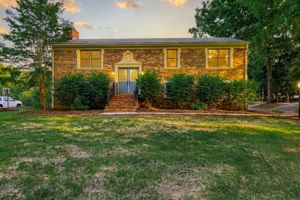 featured image of 215 Cameron Rd