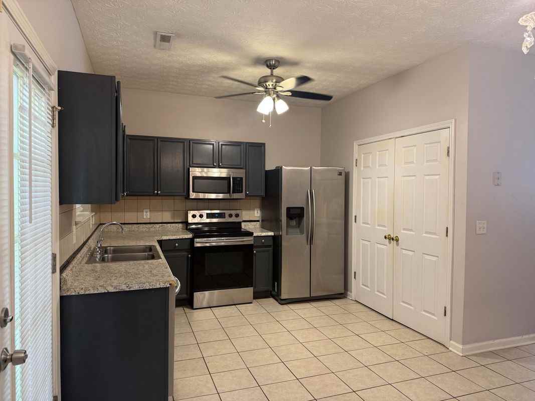 1704 Camden Forrest Trl - Photo 3 of 24
