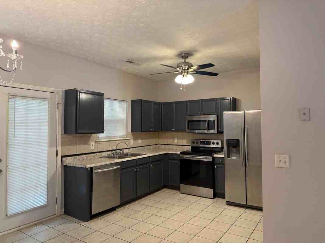 1704 Camden Forrest Trl - Photo 4 of 24