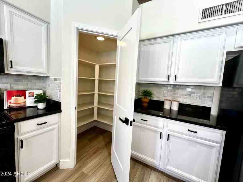 7336 E Sand Hills Rd - Photo 7 of 26