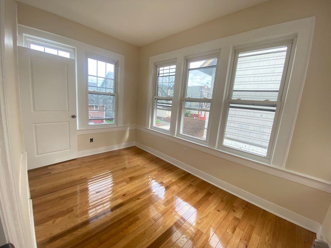 23 Monticello Ave ##2 - Photo 4 of 14