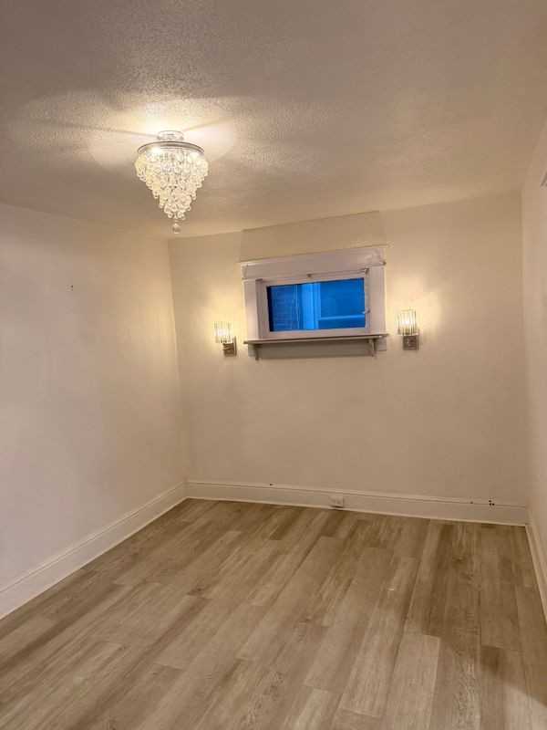 310 E College Ave - Photo 5 of 31