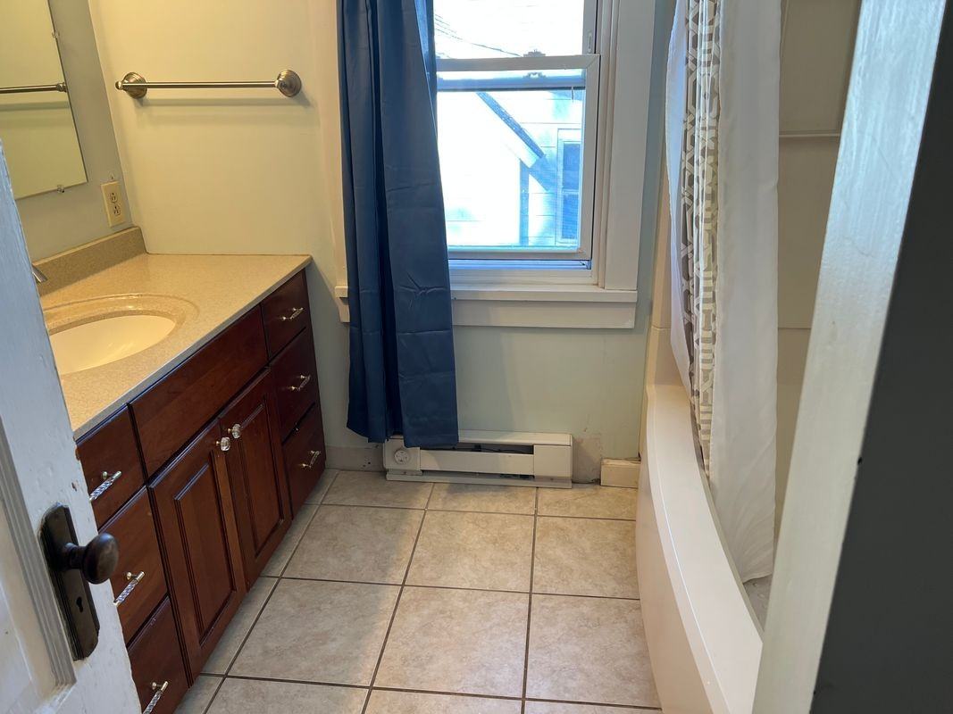 104 Lafayette St ##B - Photo 6 of 10