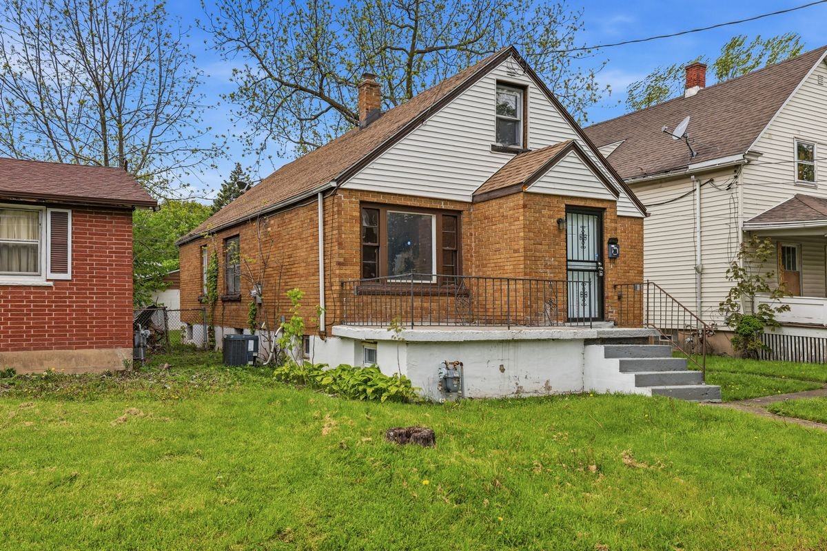 414 18th St - Photo 2 of 28