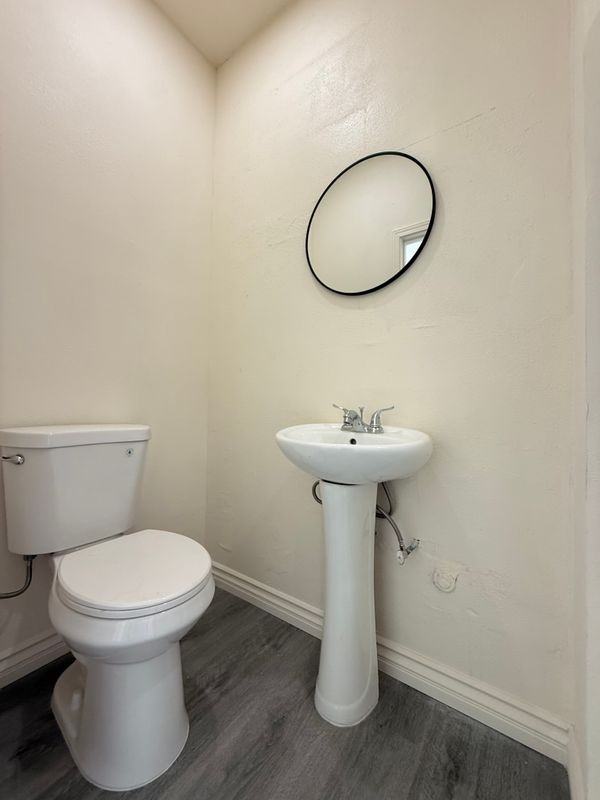 5360 Long Beach Blvd - Photo 2 of 6